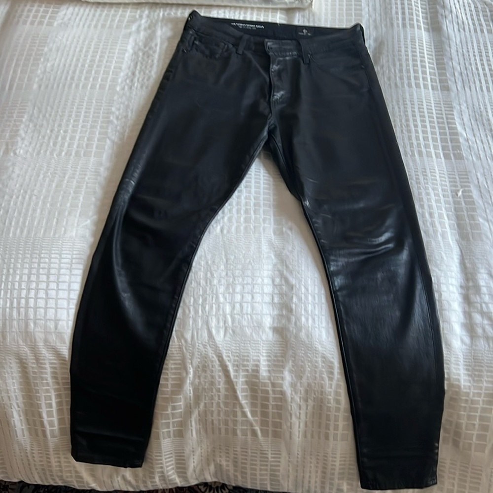 Black Shinny stretch fabric jeans